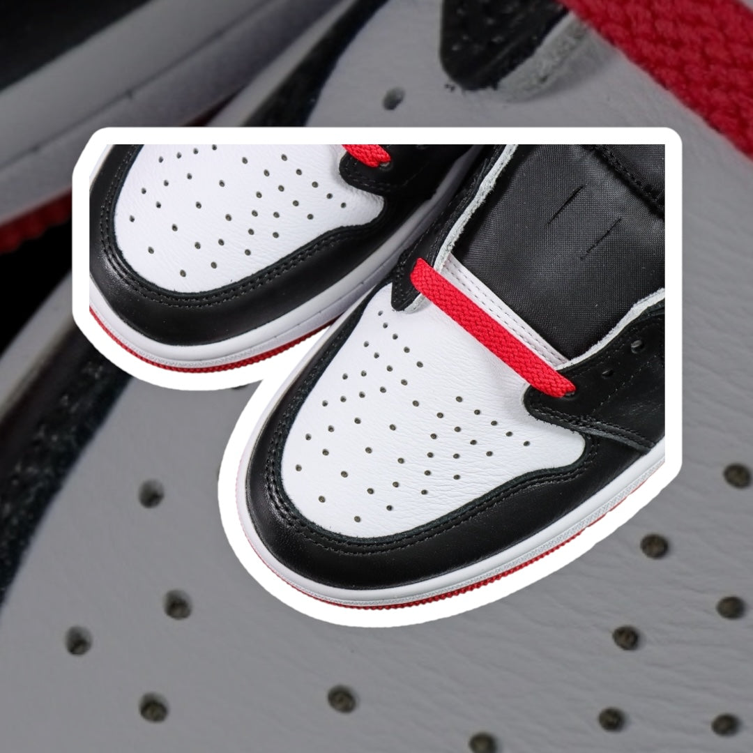 Nike Jordan 1 Retro Low Black Toe