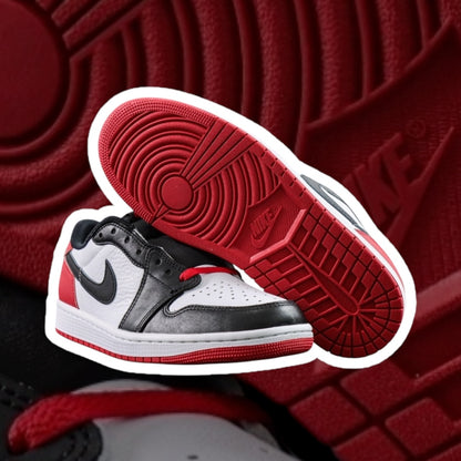 Nike Jordan 1 Retro Low Black Toe